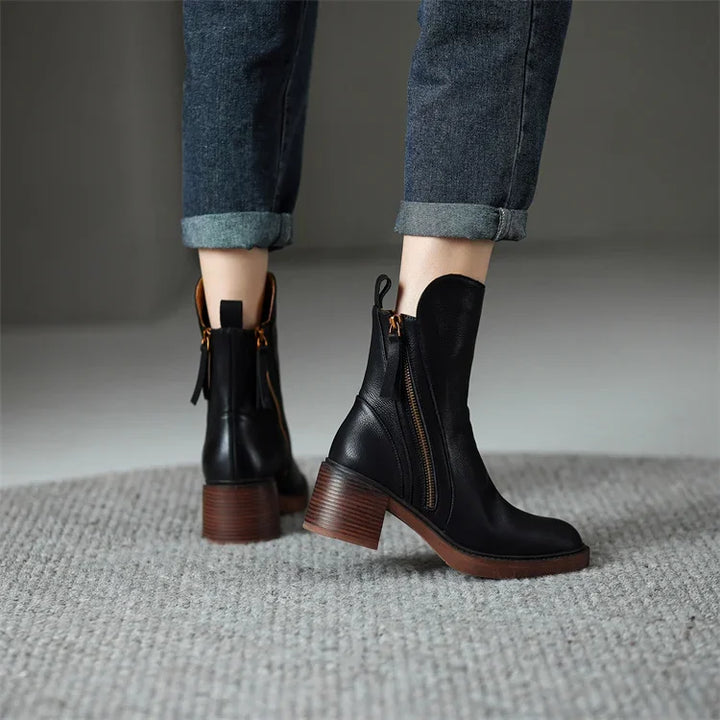 LIA | LEATHER ANKLE BOOTS