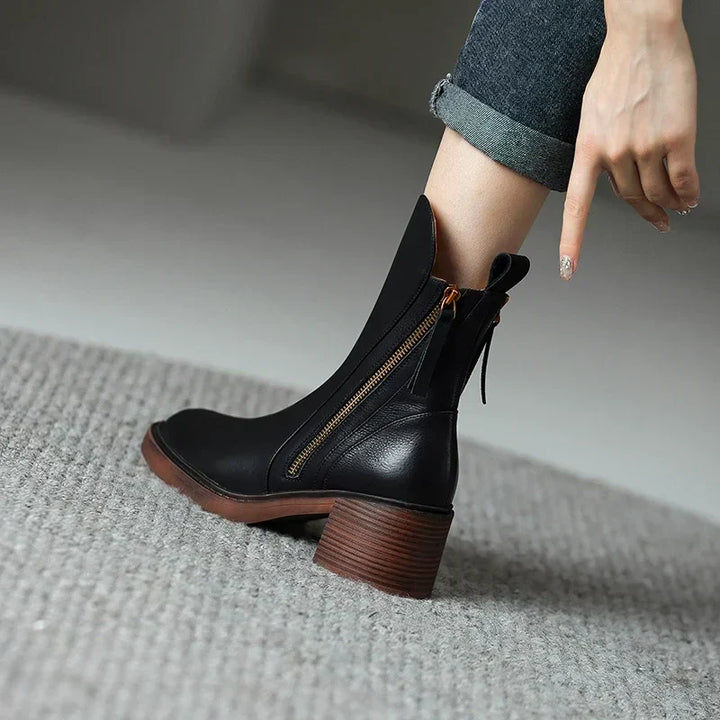 LIA | LEATHER ANKLE BOOTS