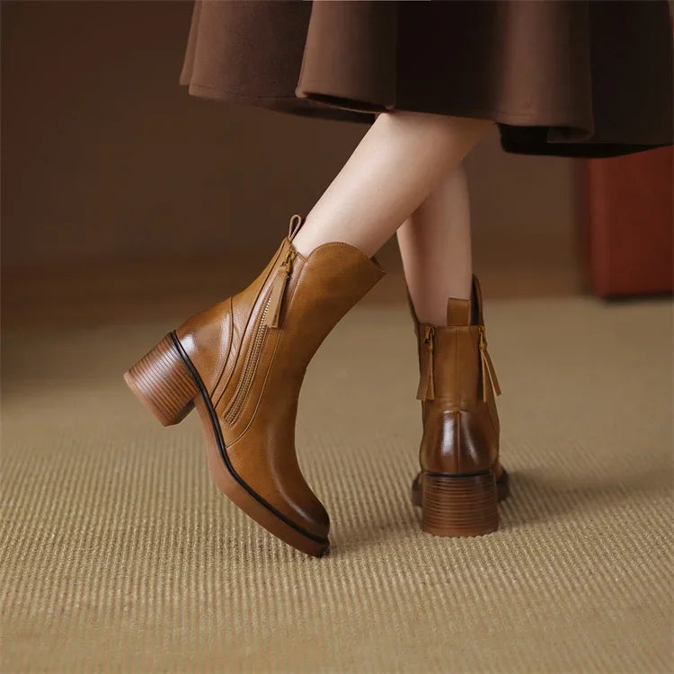 LIA | LEATHER ANKLE BOOTS